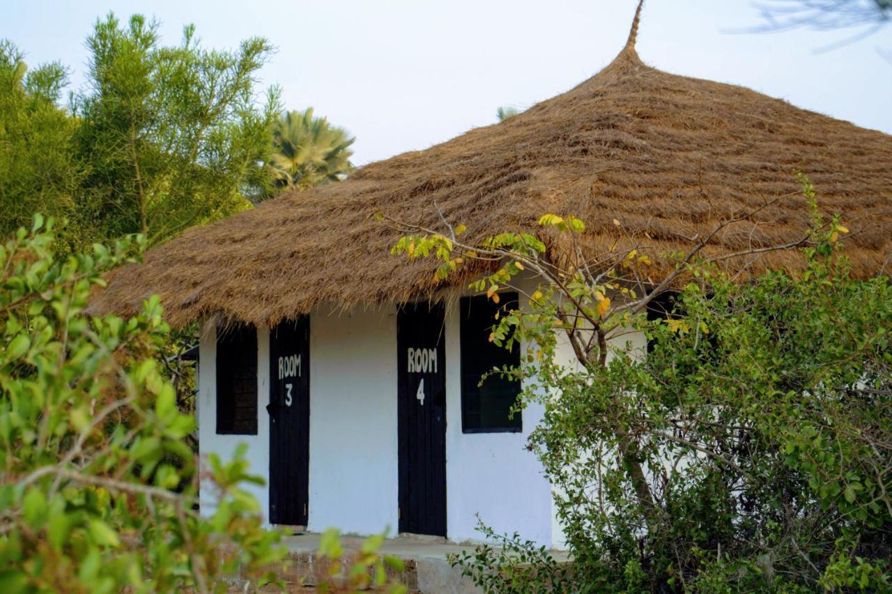Tamba Kuruba Eco-Lodge Folonko Exterior photo